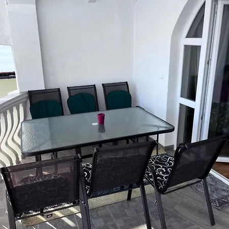 Dudex Apartment